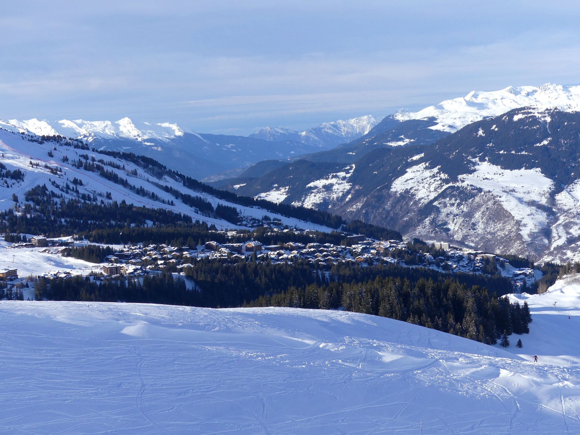 Courchevel en hiver vu de l’est