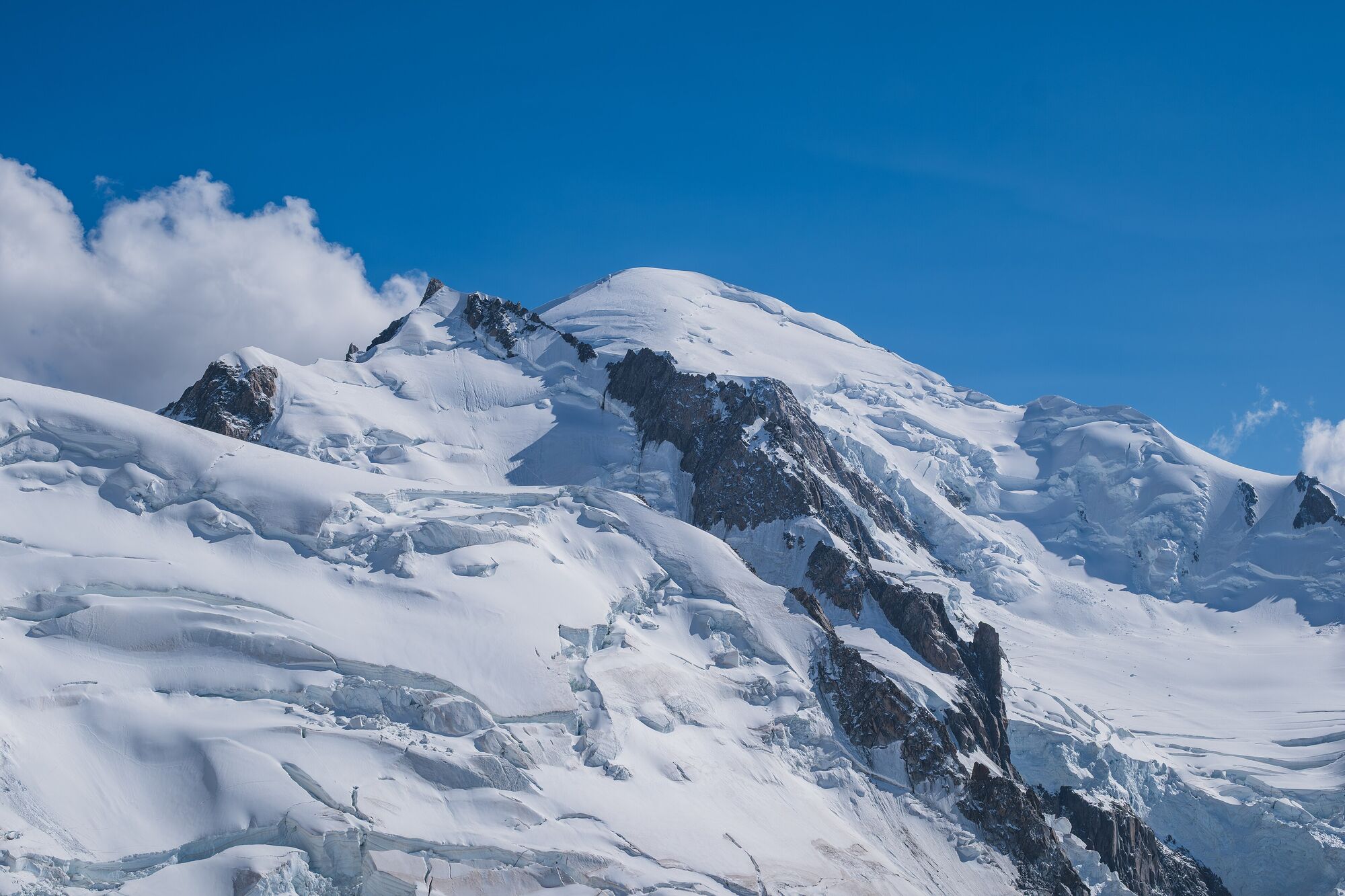 Mont Blanc et Mont Maudit vus depuis l’Aiguille du Midi à Chamonix
